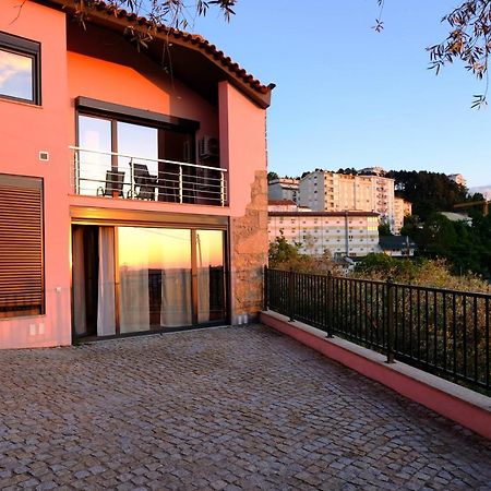 T1 com cozinha e vista magnífica no centro de Seia Apartamento Exterior foto