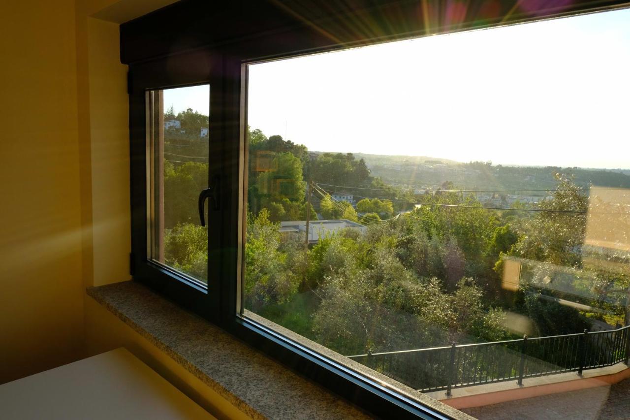 T1 com cozinha e vista magnífica no centro de Seia Apartamento Exterior foto